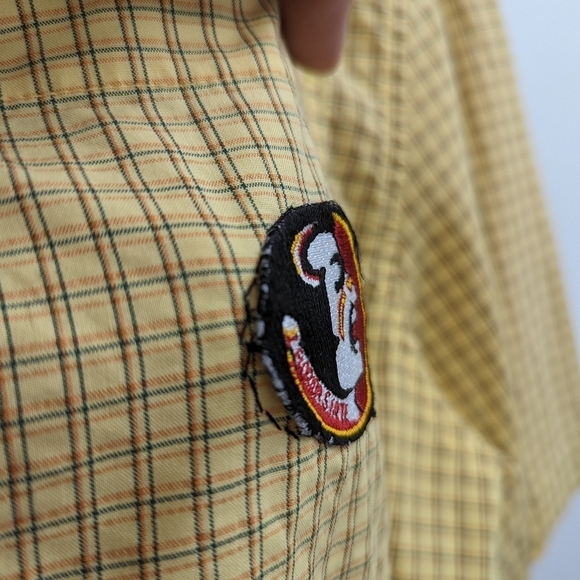 Men's WALT DISNEY WORLD FSU Short Sleeve Button Down Shirt - Picture 5 of 6